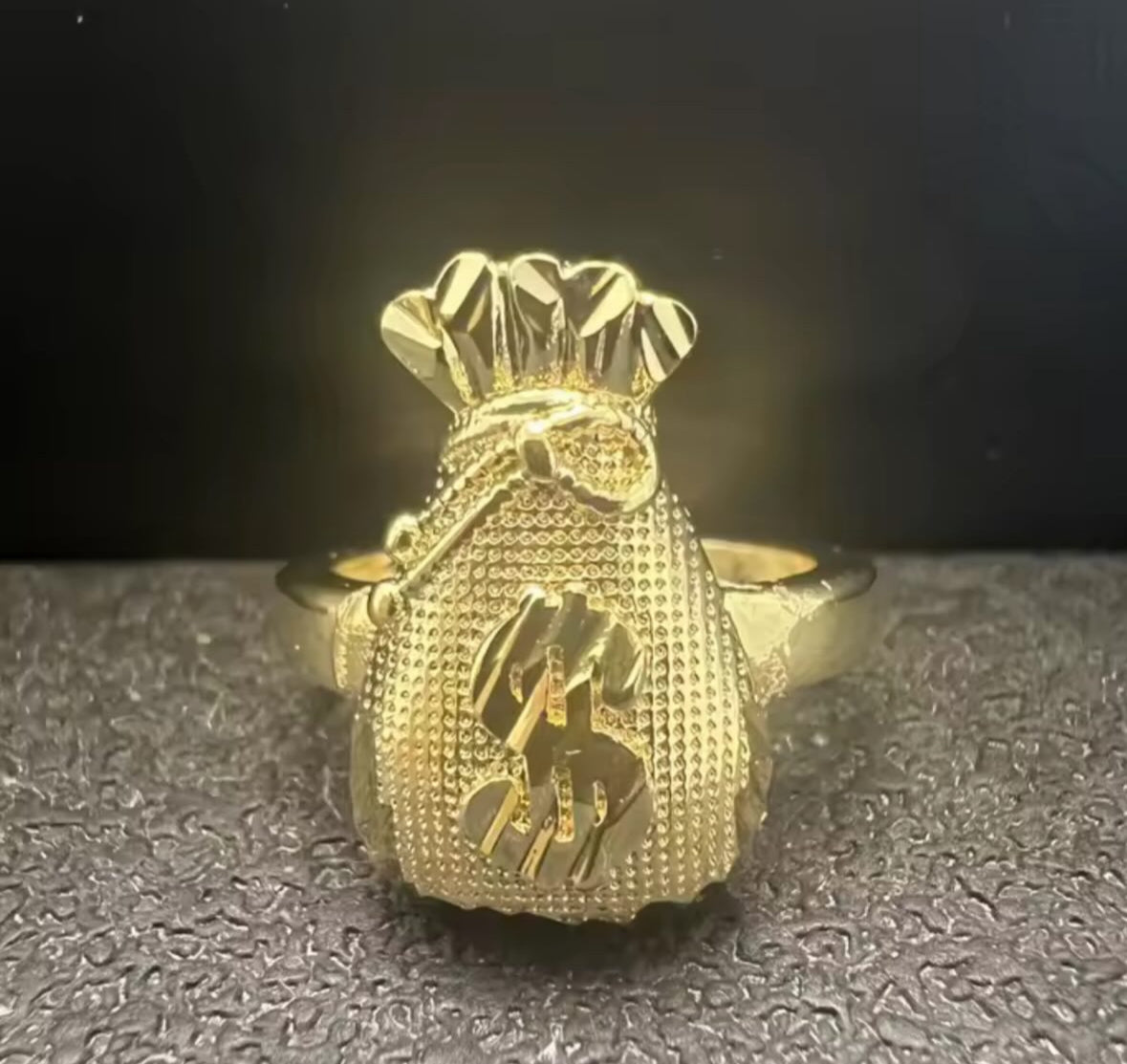 Money bag ring